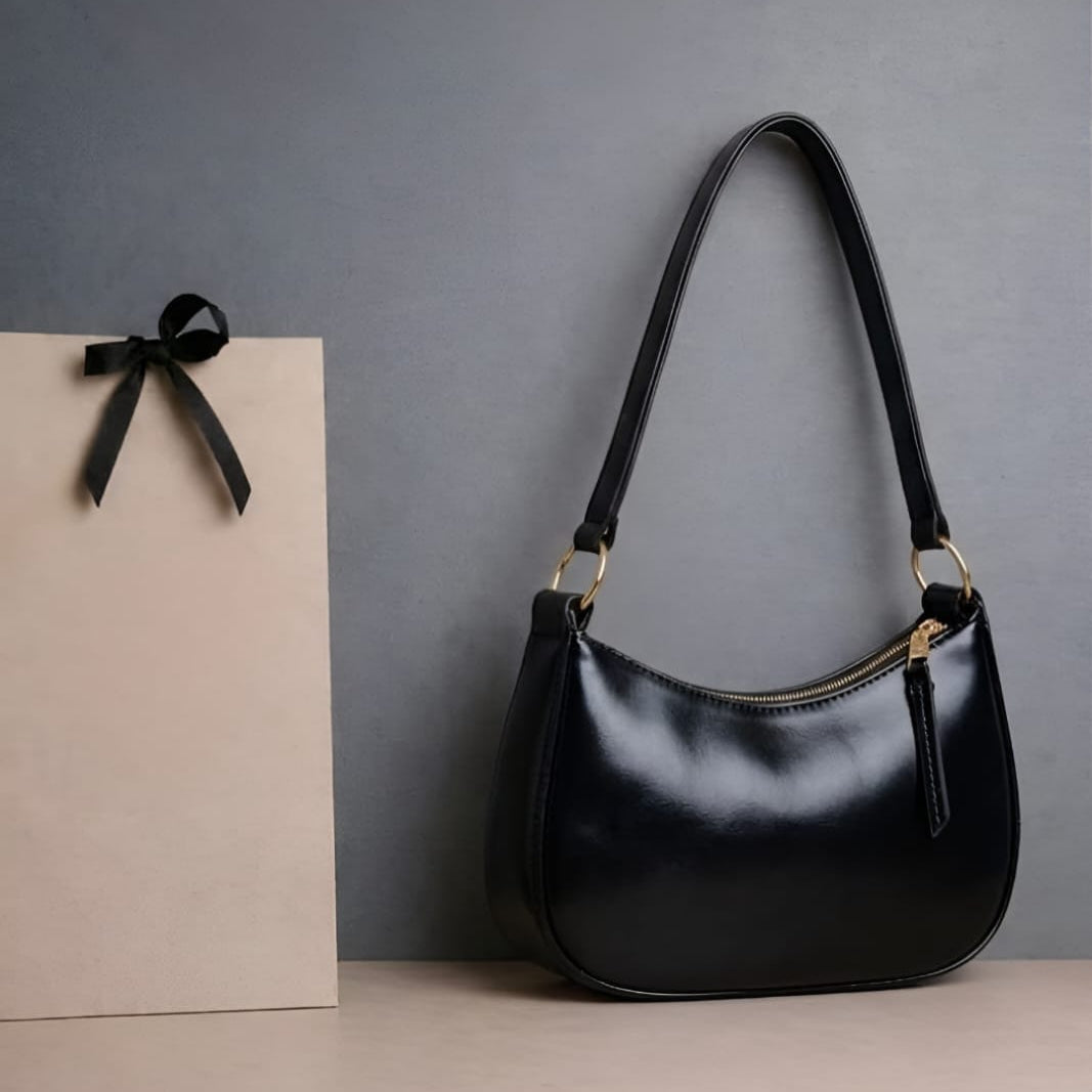 Women's Classic Black Zip Shoulder Bag – Front View